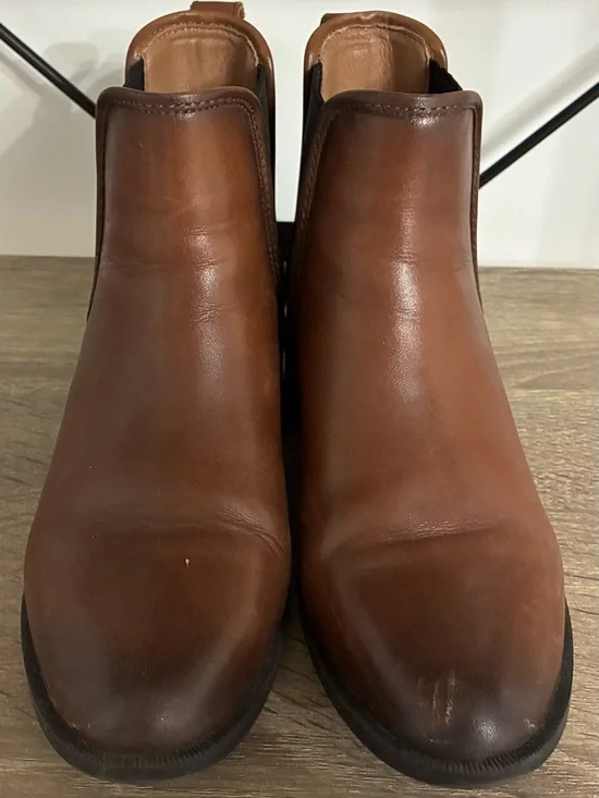 Steve Madden Brown Leather Chelsea Ankle Boots with Black Elastic - Picture 2 of 6